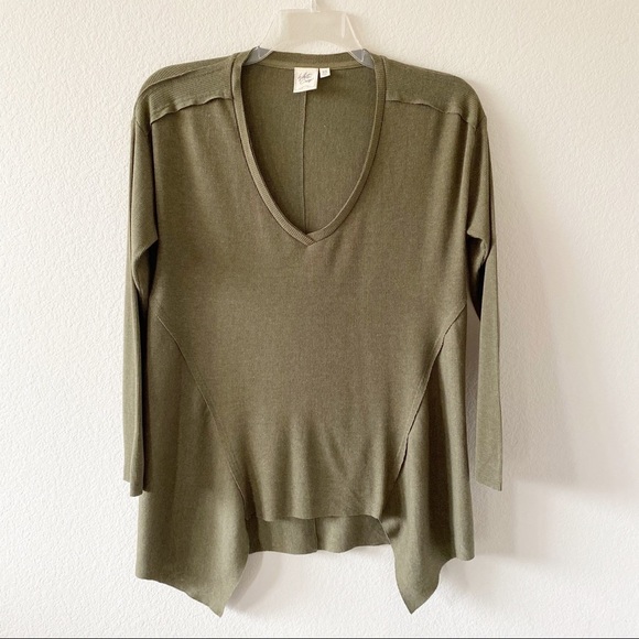White Crow Asymmetrical Hem Top Green XS - Picture 5 of 8